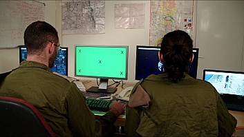 运动镜头绿屏电脑屏幕替换